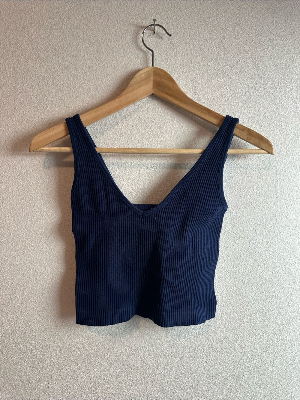 Free People Navy Ribbed V-Neck Crop Tank Womens size small